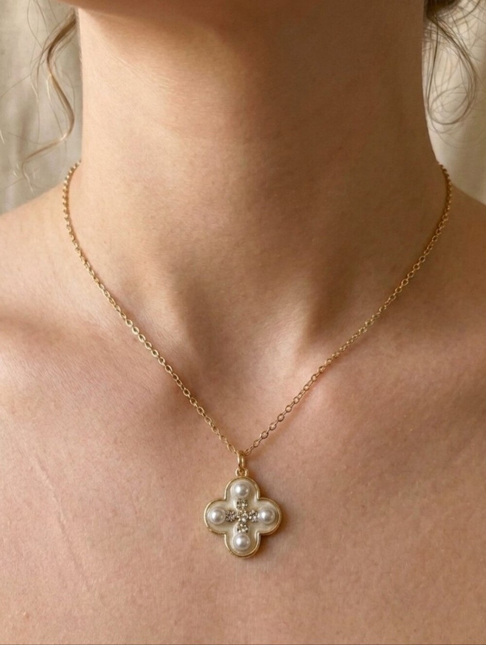 ​Gold Clover Faux Pearl & Rhinestone Pendant Necklace